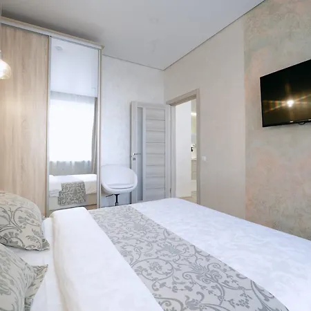 Apartament Vip On Sq Nezavisimosti Marksa 8 *