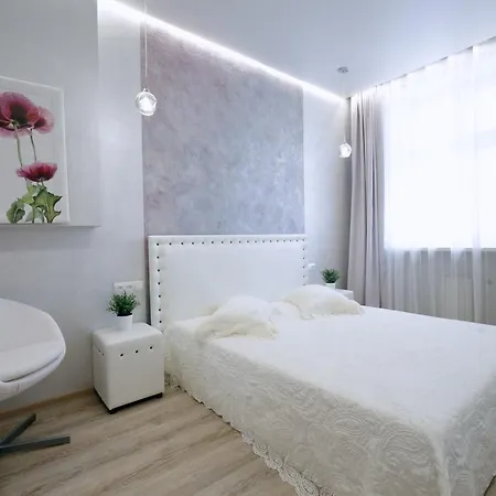 Vip On Sq Nezavisimosti Marksa 8 * Mińsk